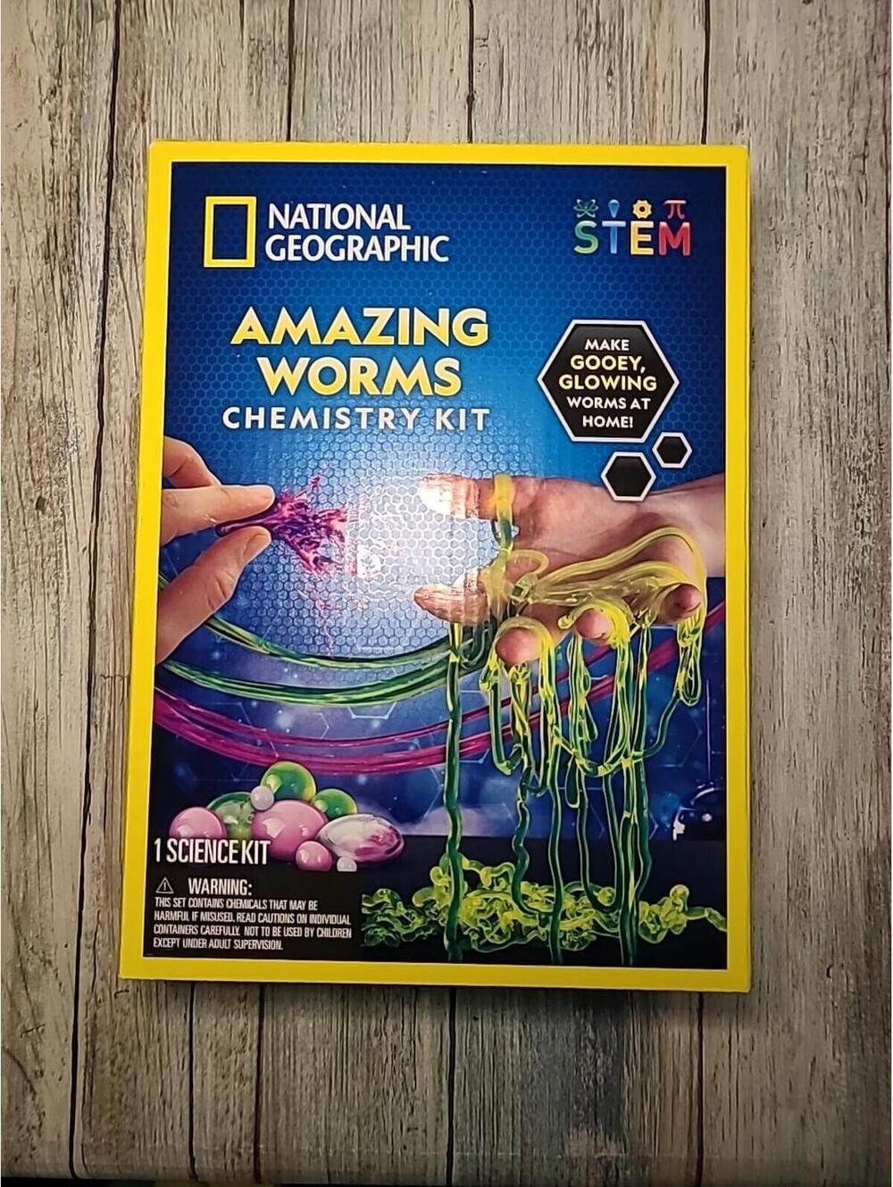 National Geographic Amazing Worms Chemistry Kit BRAND NOB